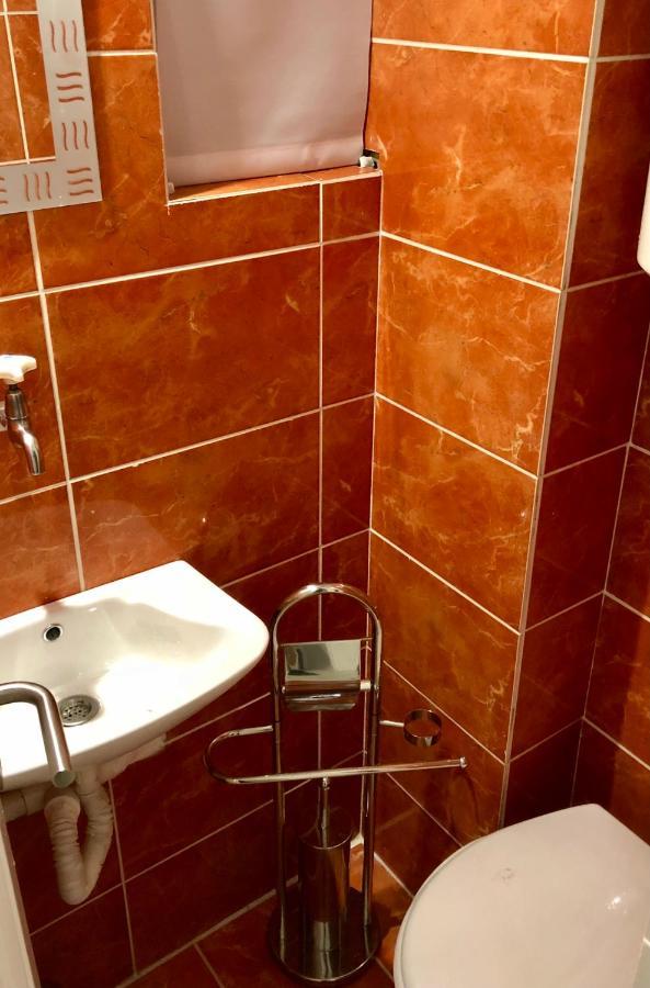 Athenaeum Acropolis Residence 1Min To Museum Екстериор снимка
