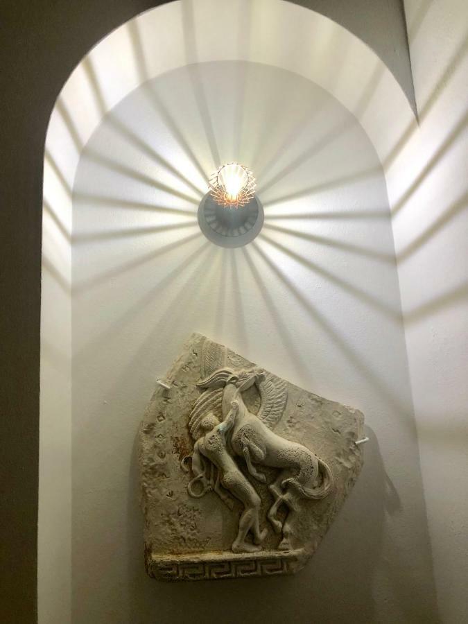 Athenaeum Acropolis Residence 1Min To Museum Екстериор снимка