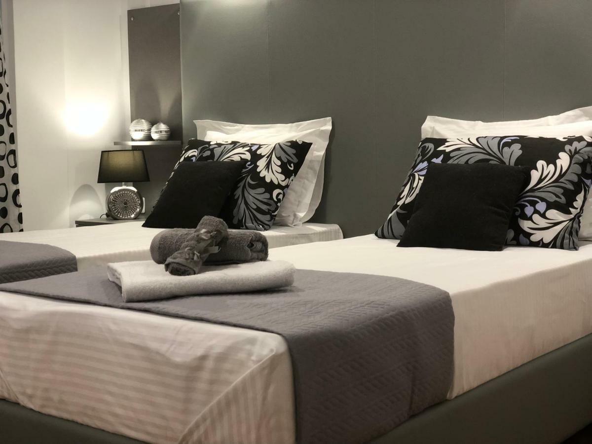 Athenaeum Acropolis Residence 1Min To Museum Екстериор снимка