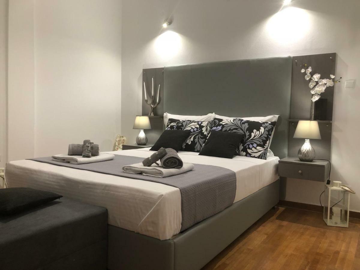 Athenaeum Acropolis Residence 1Min To Museum Екстериор снимка